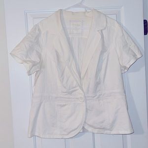 Women’s 1x light short sleeved blazer